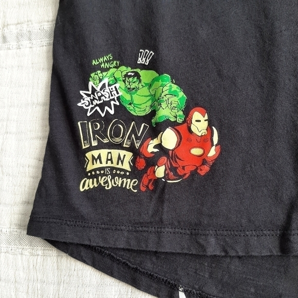 Marvel Avengers t-shirt size 8 - Picture 4 of 7